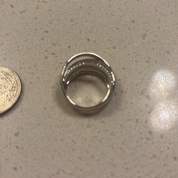 18k diamonds ring is beautiful no wearing yet Piero Milano - Picture 5 of 9